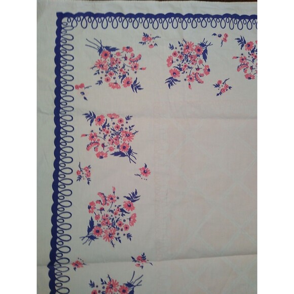 Vintage 50s Floral Tablecloth Pink Purple Floral Spring Botanical 49" Sq… - Picture 4 of 5